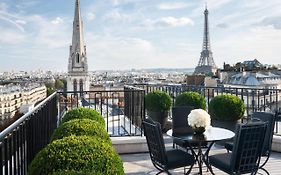 Four Seasons Paris Hotel